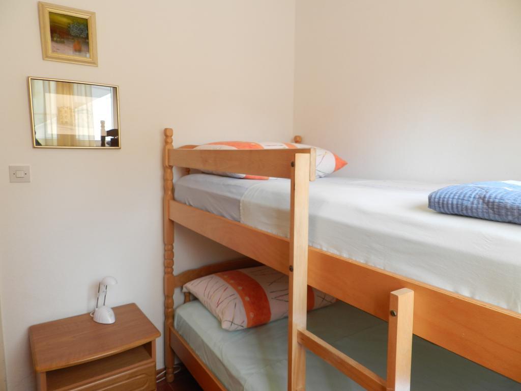 Apartment Mihalj Jadrija-Ground Floor Номер фото